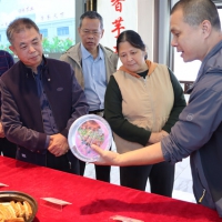 对标学习找差距 解码现代特色农业产业发展秘诀——钟山县老科协赴八步区现代特色农业园区观摩学习