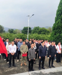缅怀先烈志 赓续红色魂——清塘镇开展清明祭扫烈士墓活动